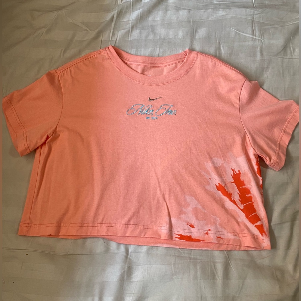 NWOT Nike embroidered tie-dye cropped tee